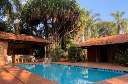 Chácara à venda em Catanduva!